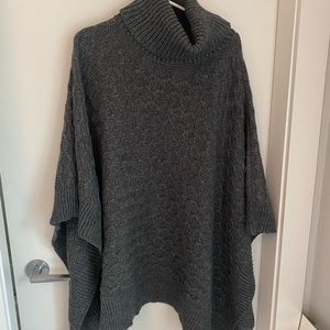 Joe fresh grey tunic sizes small